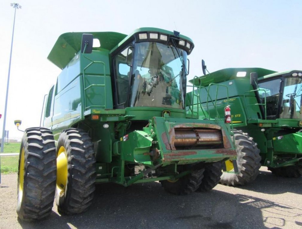 Oldtimer-Mähdrescher des Typs John Deere 9860 STS Bullet Rotor, Neumaschine in Харків (Bild 4)