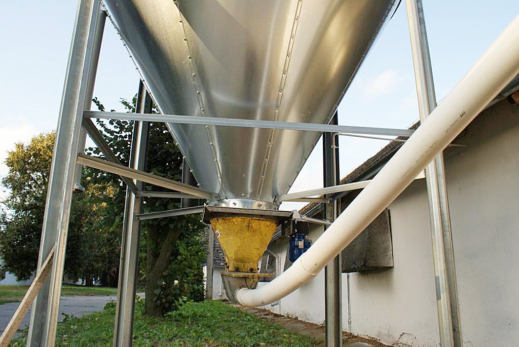 Silo des Typs Silowave Futtersilo 8T, Neumaschine in Frankfurt (Oder) (Bild 5)