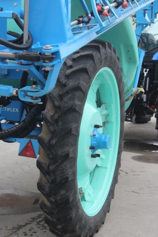 Weinbauspritze des Typs Berthoud Tracker 3200, Gebrauchtmaschine in Житомир (Bild 4)