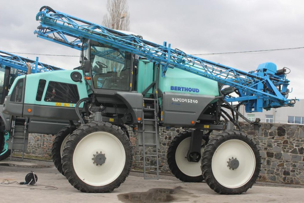 Selbstfahrspritze des Typs Berthoud Raptor 3240, Gebrauchtmaschine in Житомир (Bild 1)