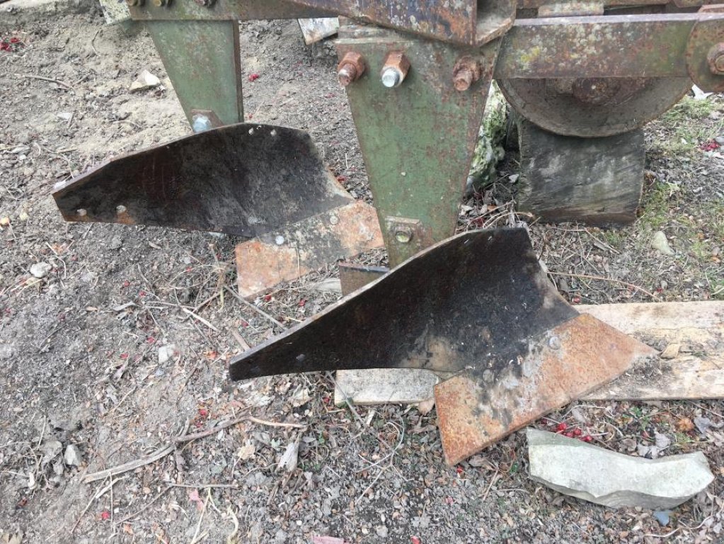 Scheibenpflug des Typs BOMET 2/30, Gebrauchtmaschine in Тернопіль (Bild 3)