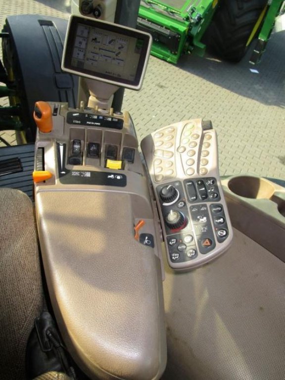 Oldtimer-Traktor des Typs John Deere 8345R, Neumaschine in Біла Церква (Bild 4)