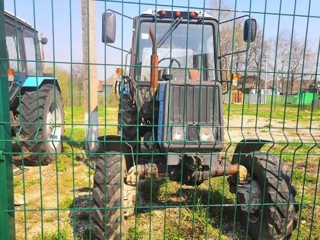 Oldtimer-Traktor des Typs Belarus Беларус-920, Neumaschine in Ворожба (Bild 2)
