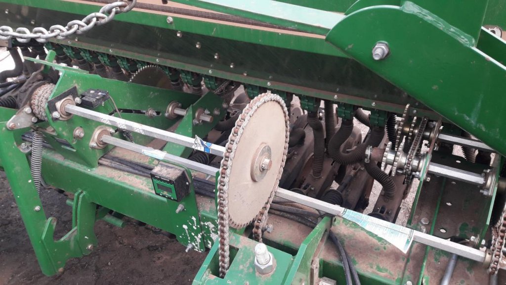Direktsaatmaschine des Typs Great Plains 3S-3000 F, Gebrauchtmaschine in Київ (Bild 10)