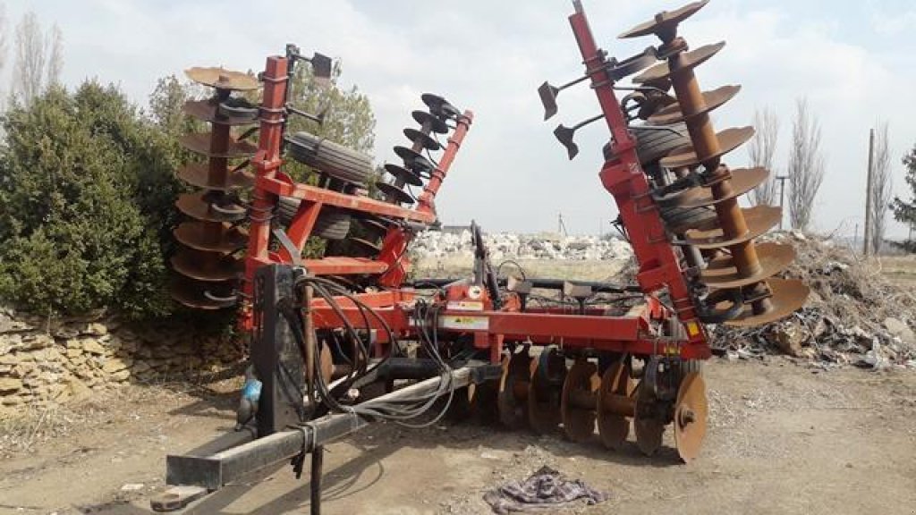 Wiesenegge des Typs Versatile TD700, Gebrauchtmaschine in Київ (Bild 1)