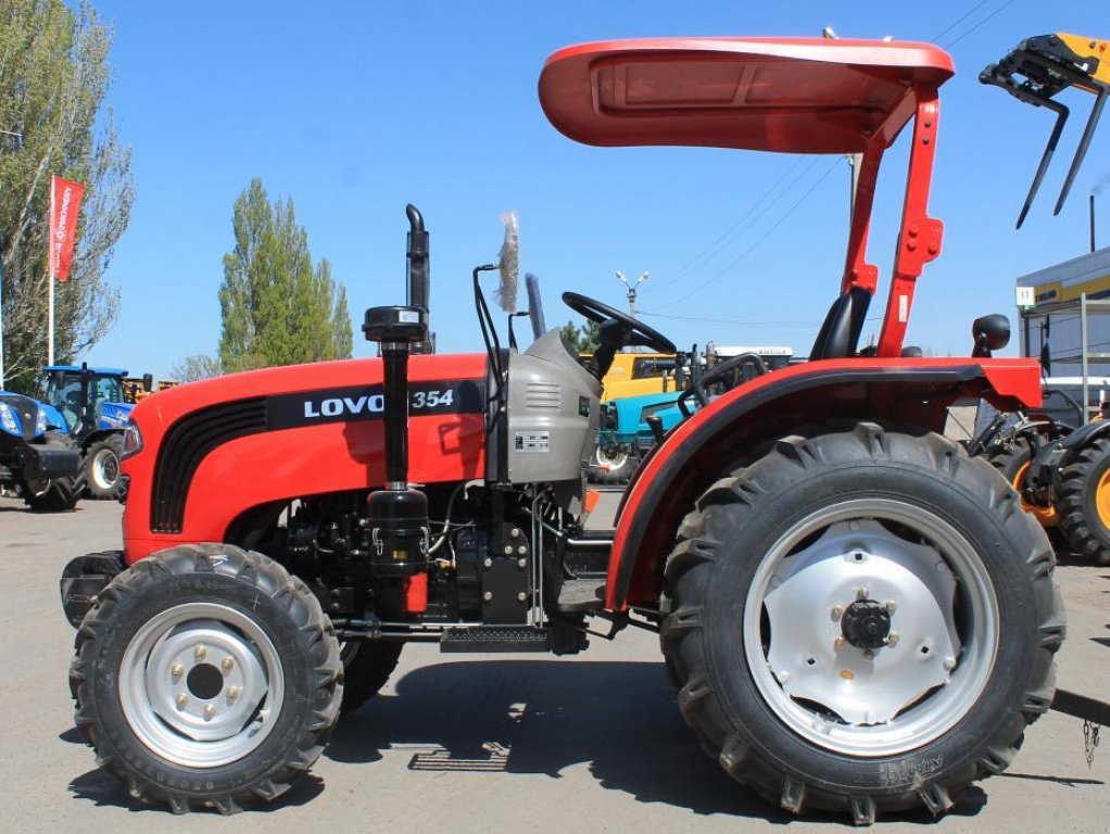 Hopfentraktor des Typs LOVOL FT 354, Neumaschine in Миколаїв (Bild 1)