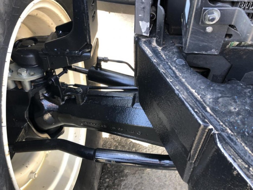 Oldtimer-Traktor des Typs New Holland 7060, Neumaschine in Миколаїв (Bild 3)