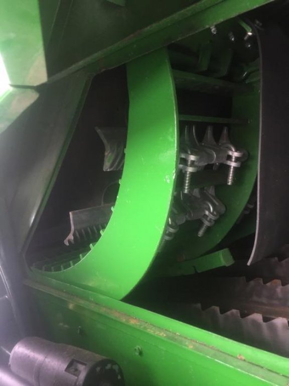 Oldtimer-Mähdrescher des Typs John Deere 2064, Neumaschine in Харків (Bild 11)