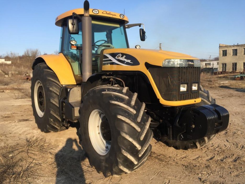 Oldtimer-Traktor des Typs CHALLENGER MT665B, Neumaschine in Харків (Bild 9)