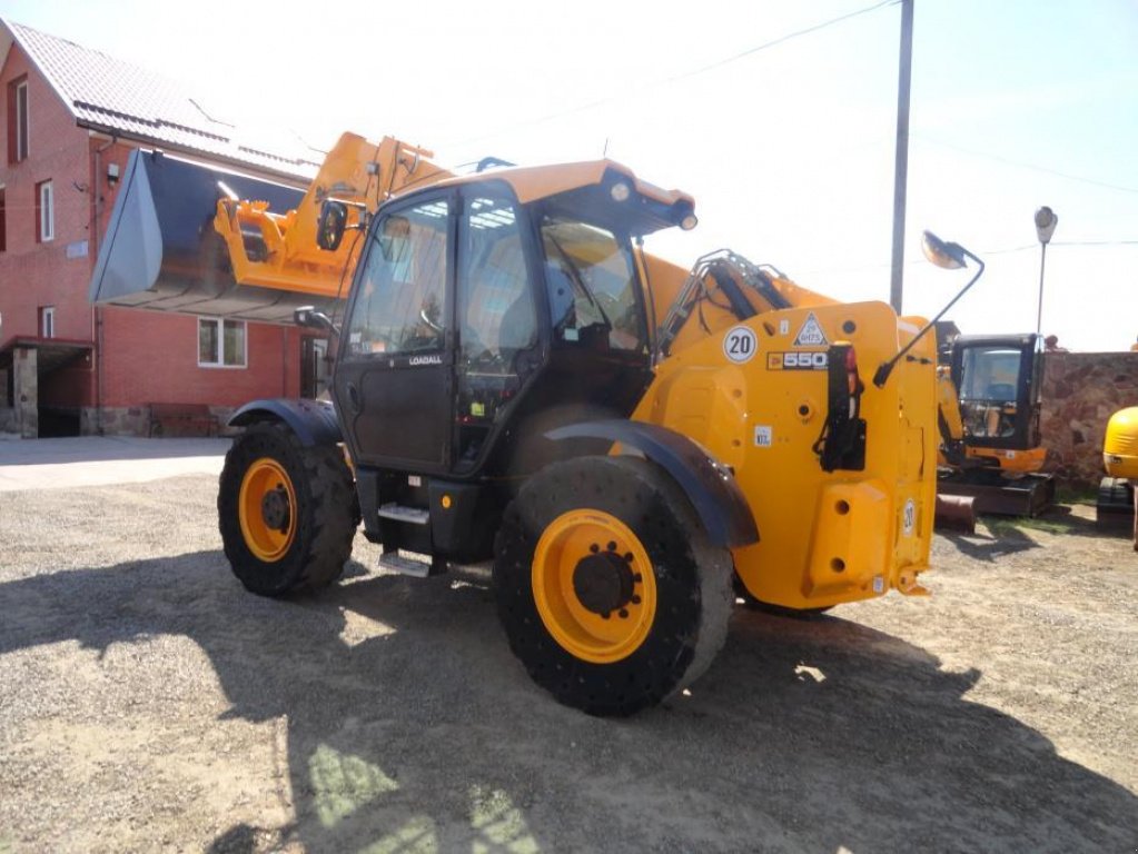 Teleskopstapler des Typs JCB 550-80, Gebrauchtmaschine in Антополь (Bild 3)