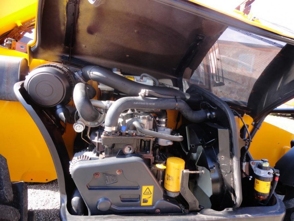 Teleskopstapler des Typs JCB 531-70, Neumaschine in Антополь (Bild 5)