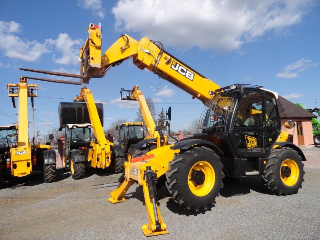 Teleskopstapler des Typs JCB 535-95, Neumaschine in Антополь (Bild 10)