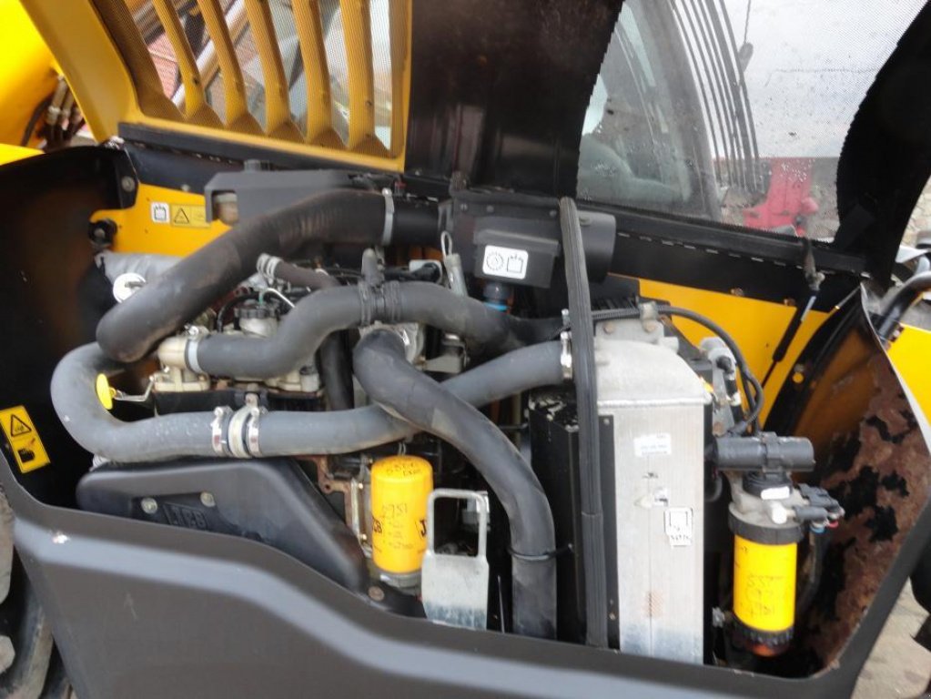 Teleskopstapler des Typs JCB 531-70, Neumaschine in Антополь (Bild 3)