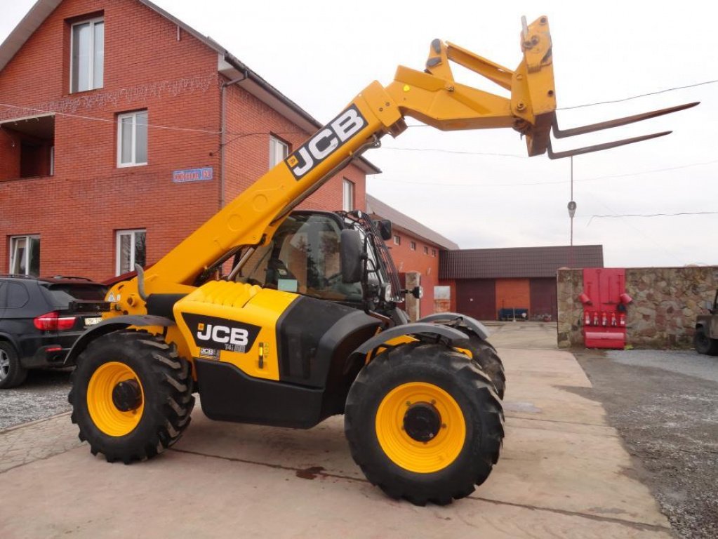 Teleskopstapler des Typs JCB 531-70, Neumaschine in Антополь (Bild 4)