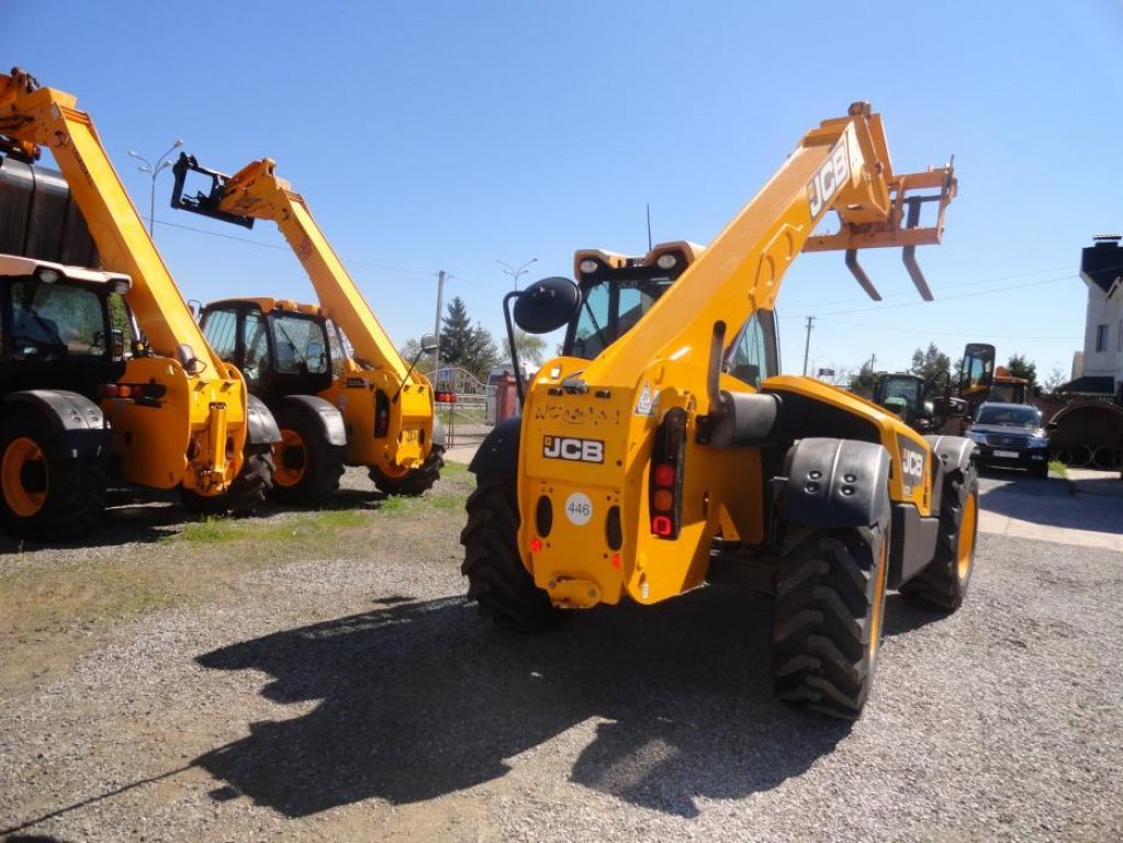 Teleskopstapler des Typs JCB 531-70, Neumaschine in Антополь (Bild 4)