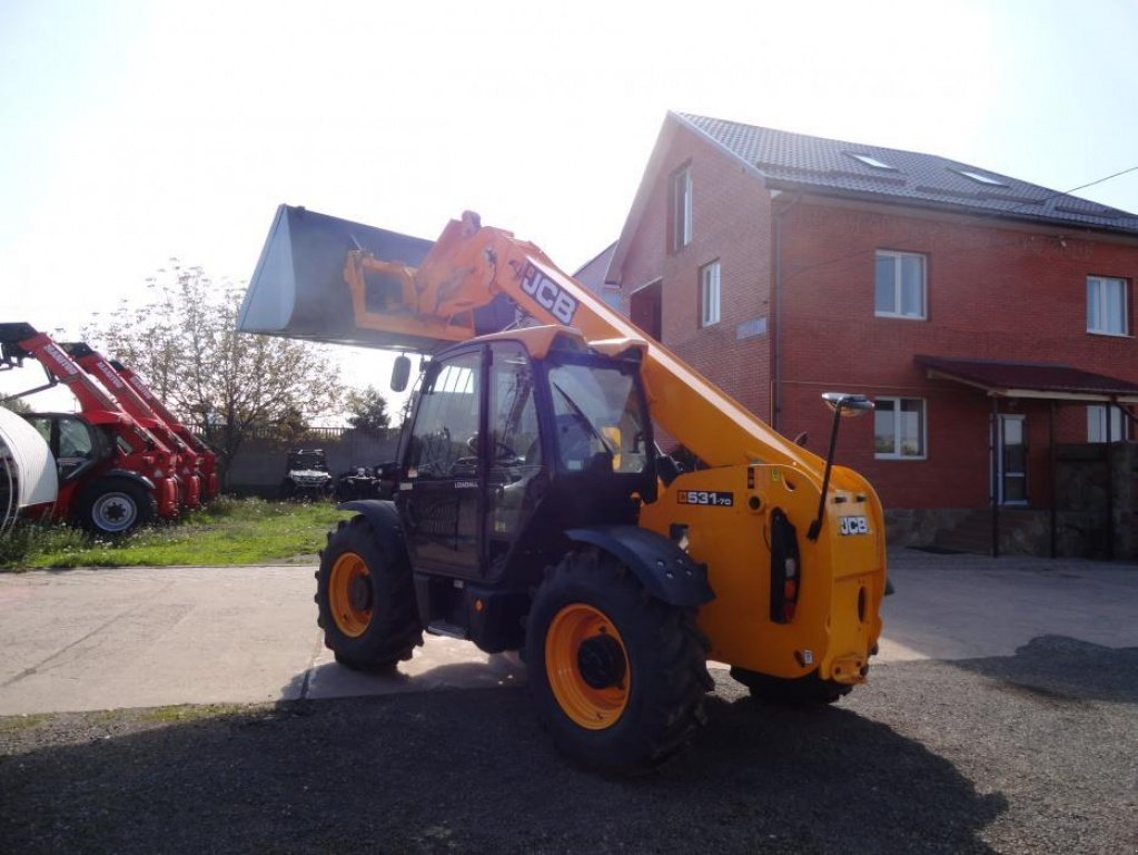 Teleskopstapler des Typs JCB 531-70, Neumaschine in Антополь (Bild 4)