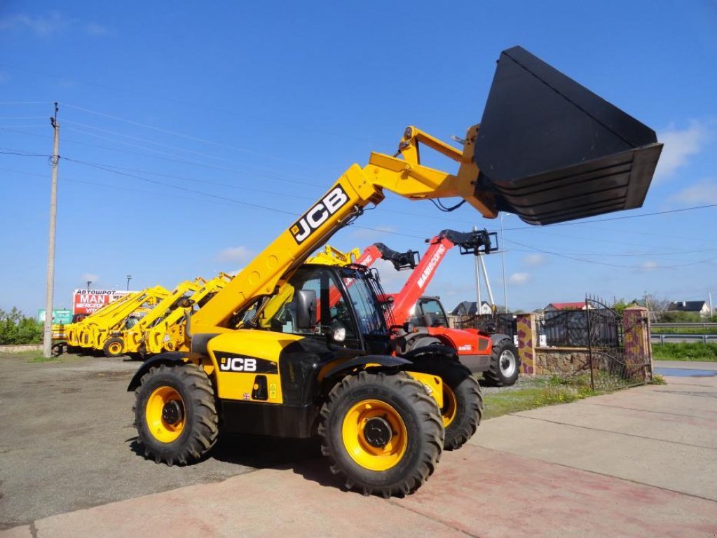 Teleskopstapler des Typs JCB 531-70, Neumaschine in Антополь (Bild 7)