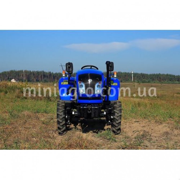 Hopfentraktor des Typs Dong Feng DF 244 D Lux, Neumaschine in Бузова (Bild 7)