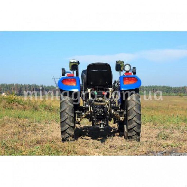 Hopfentraktor des Typs Dong Feng DF 244D, Neumaschine in Бузова (Bild 8)