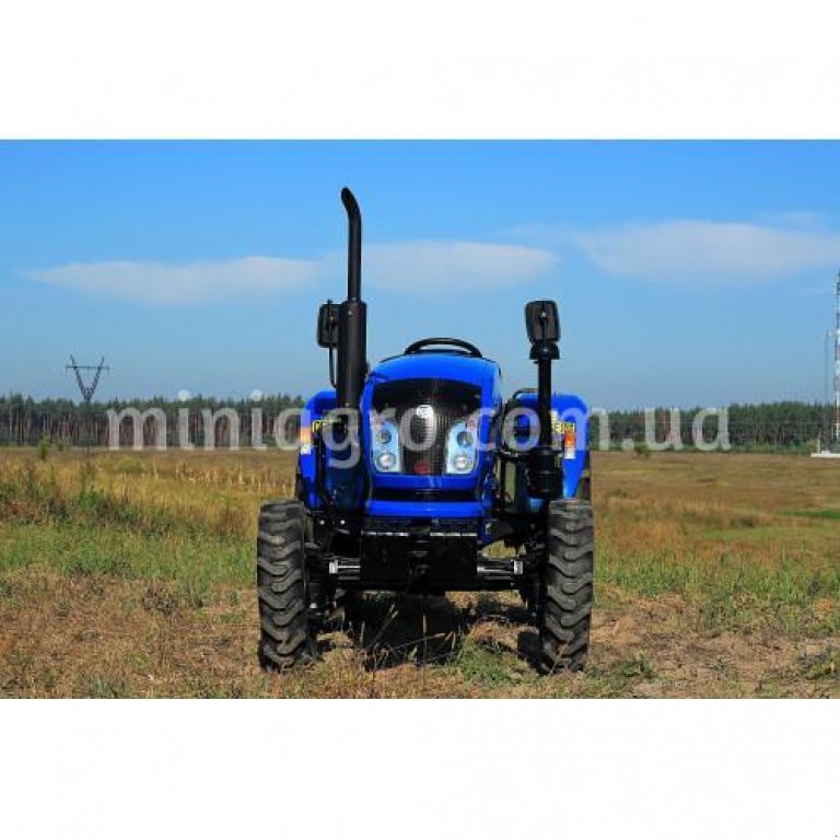 Hopfentraktor des Typs Dong Feng DF 404, Neumaschine in Бузова (Bild 9)