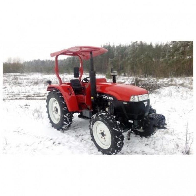 Hopfentraktor des Typs Sonstige ТВ 404, Neumaschine in Бузова (Bild 3)