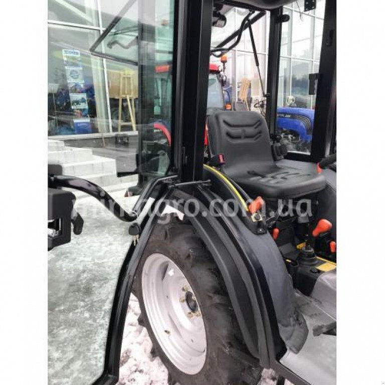 Hopfentraktor des Typs Solis 26, Neumaschine in Бузова (Bild 5)