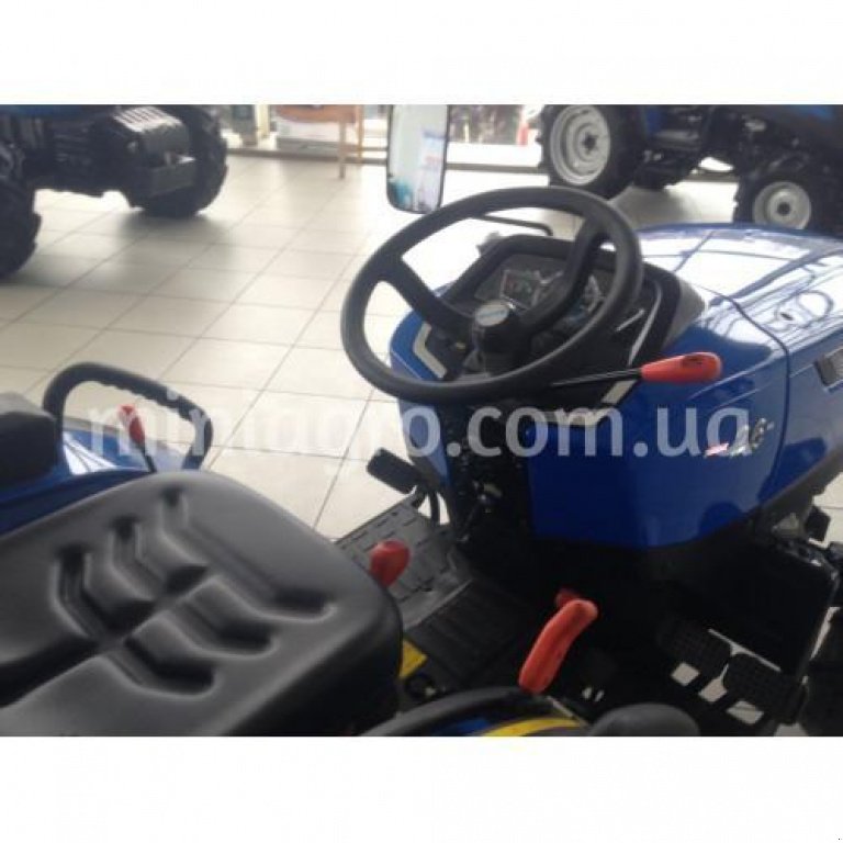 Hopfentraktor des Typs Solis 26, Neumaschine in Бузова (Bild 3)