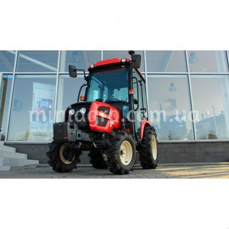 Hopfentraktor des Typs Branson 2500, Neumaschine in Бузова (Bild 1)