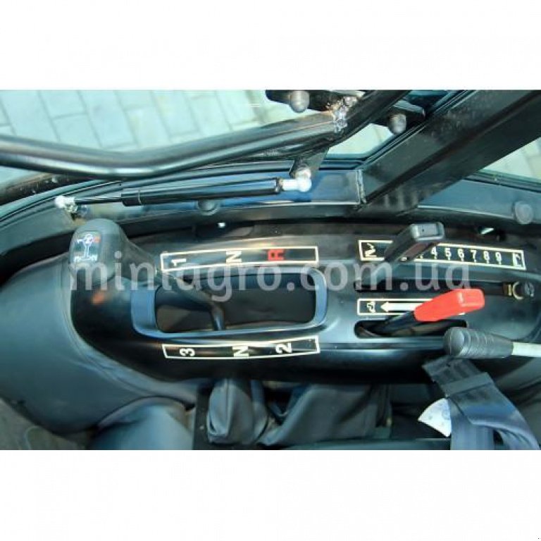 Hopfentraktor des Typs Branson 2500, Neumaschine in Бузова (Bild 5)