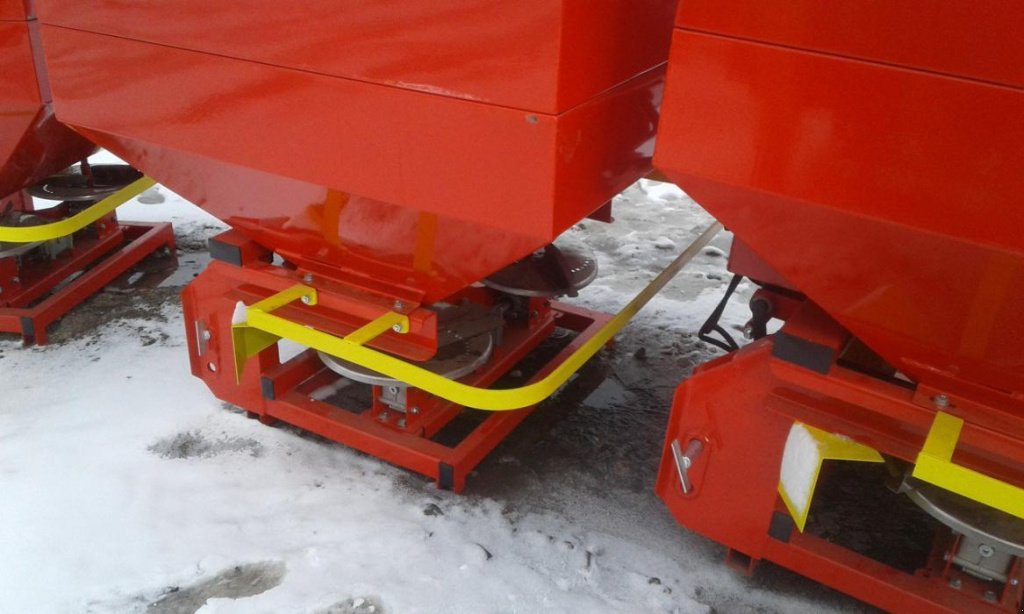 Sandstreuer & Salzstreuer des Typs Jar-Met JMS-1000, Gebrauchtmaschine in Глеваха (Bild 4)