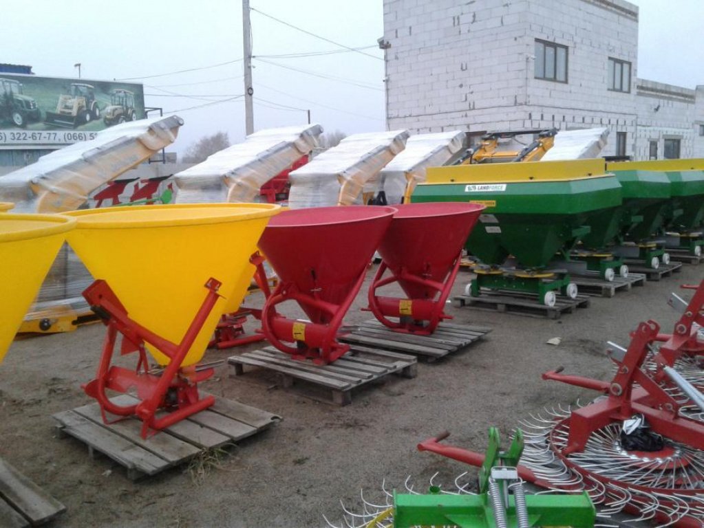 Sandstreuer & Salzstreuer des Typs Jar-Met JP-500, Gebrauchtmaschine in Глеваха (Bild 1)