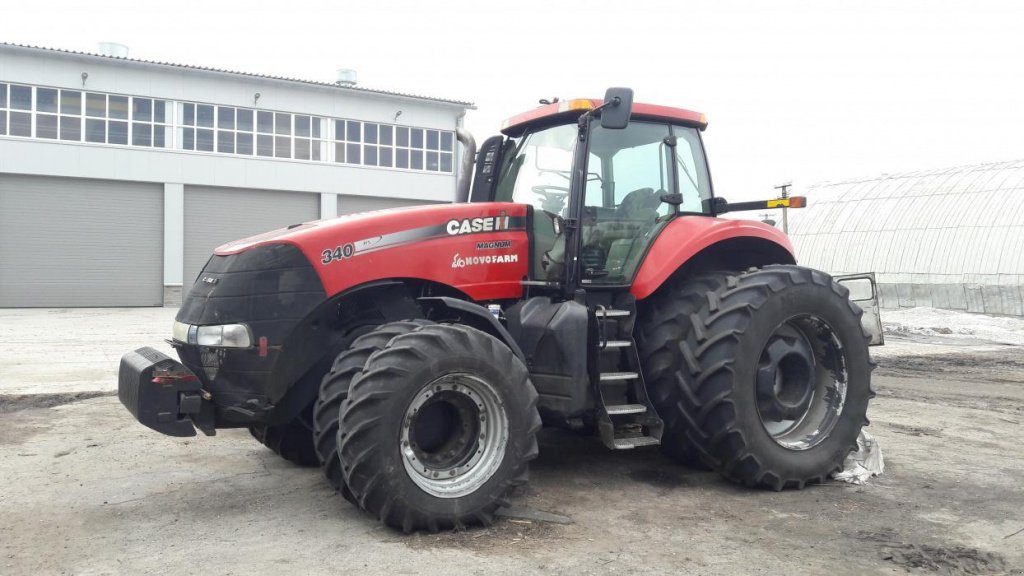 Oldtimer-Traktor des Typs Case IH Magnum 340, Neumaschine in Конотоп (Bild 1)