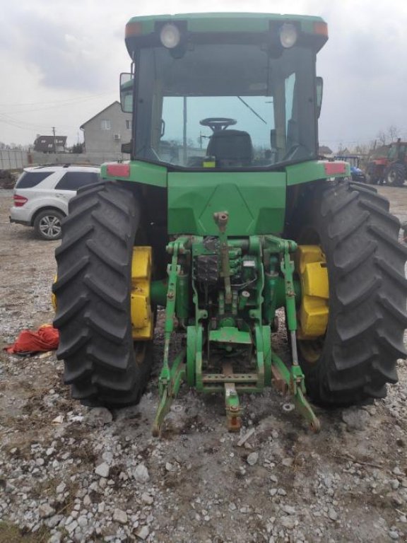 Oldtimer-Traktor des Typs John Deere 8400, Neumaschine in Дніпро (Bild 4)