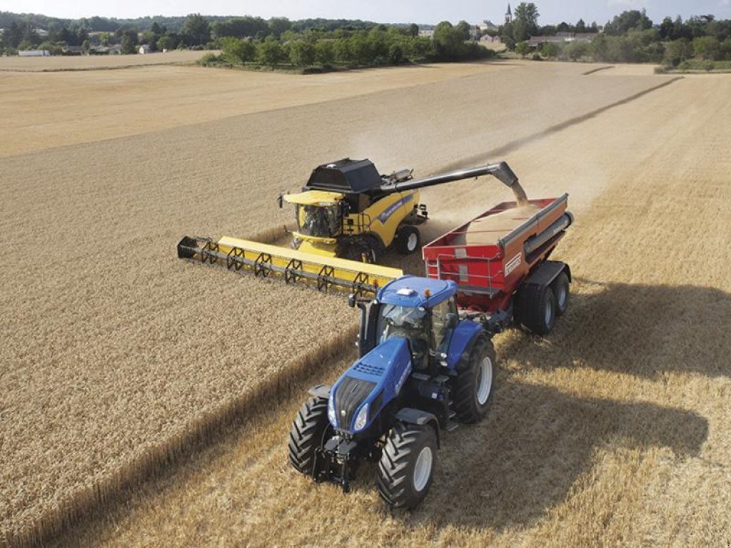 Oldtimer-Traktor des Typs New Holland T8.410, Neumaschine in Хмельницький (Bild 2)