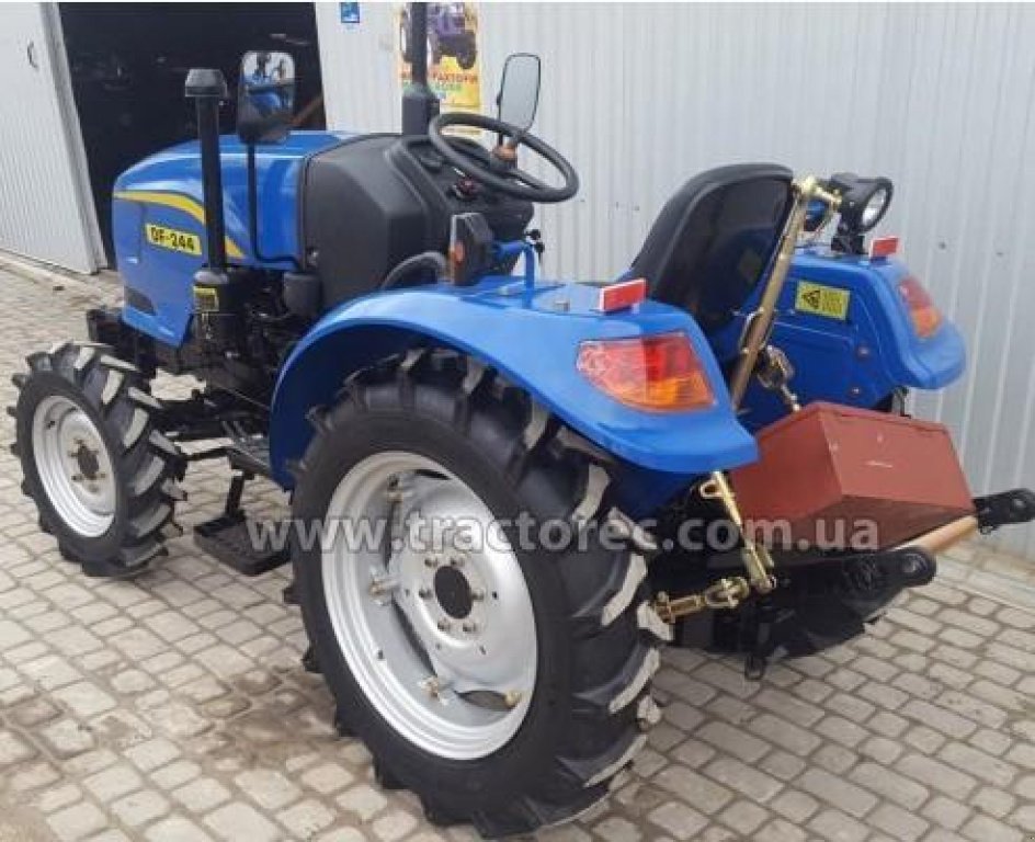 Hopfentraktor des Typs Dong Feng DF 244 E LUX, Neumaschine in Тернопіль (Bild 3)