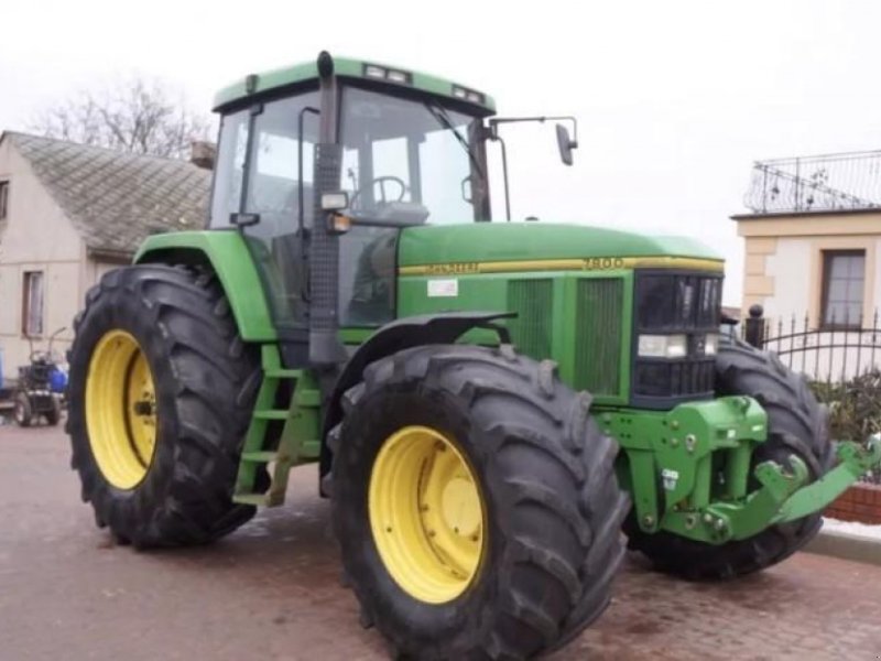 Oldtimer-Traktor des Typs John Deere 7800, Neumaschine in Вінниця (Bild 1)