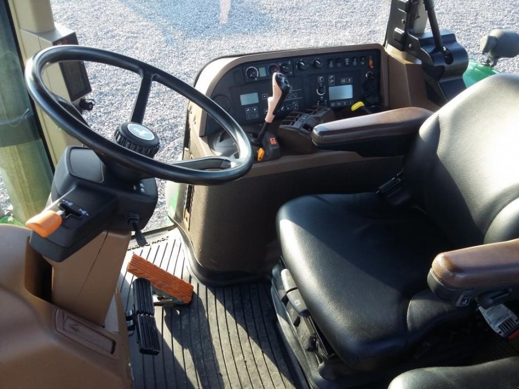 Oldtimer-Traktor des Typs John Deere 7930, Neumaschine in Біла Церква (Bild 7)