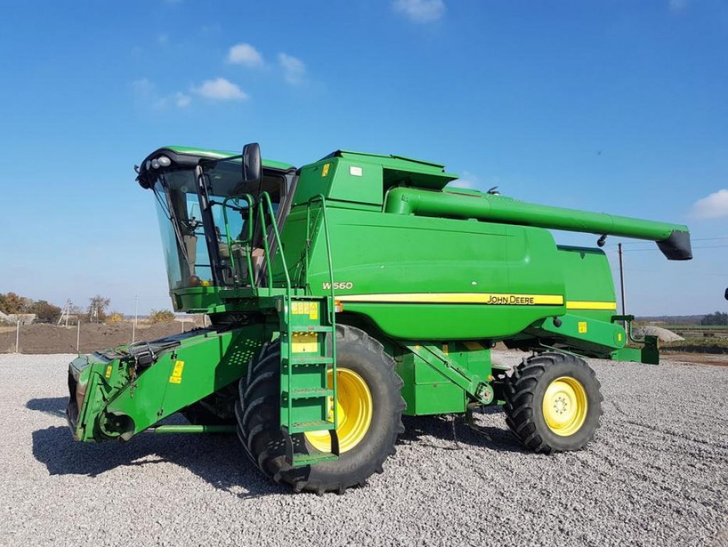 Oldtimer-Mähdrescher des Typs John Deere W660, Neumaschine in Біла Церква (Bild 2)