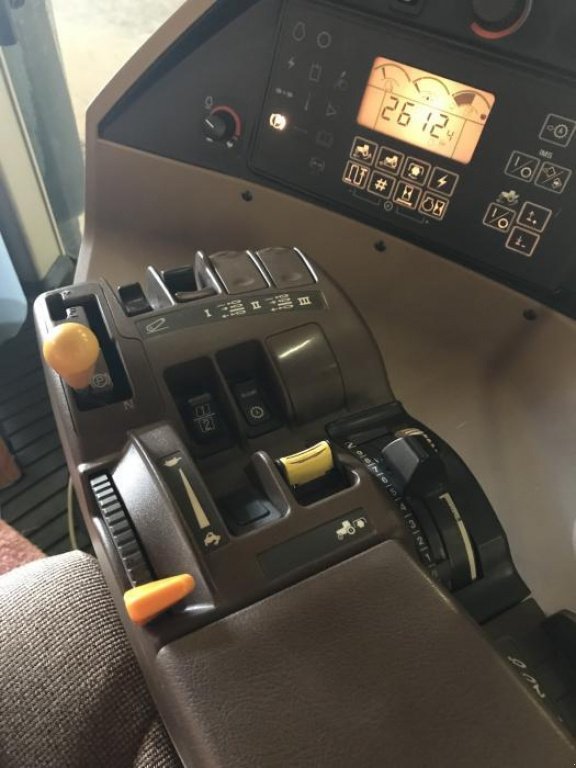 Oldtimer-Traktor des Typs John Deere 8520, Gebrauchtmaschine in Біла Церква (Bild 11)