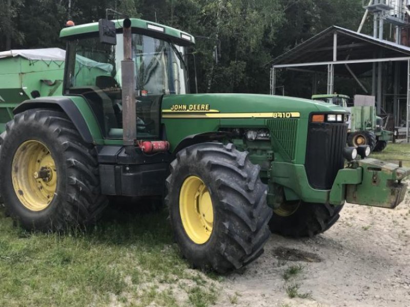 Oldtimer-Traktor des Typs John Deere 8400, Gebrauchtmaschine in Біла Церква (Bild 1)