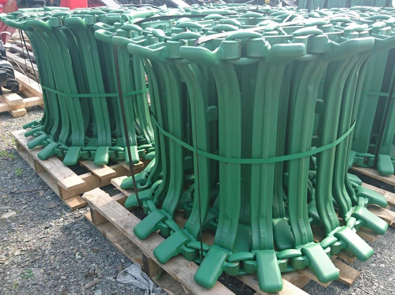 Sonstige Forsttechnik des Typs Clark Tracks Bänder Grouze, Neumaschine in Steinwiesen (Bild 1)