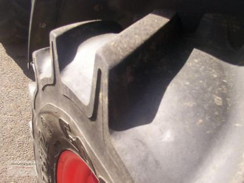 Schmalspurtraktor des Typs CLAAS Nectis 237 VL; Außenbr. 1,40m, Gebrauchtmaschine in Tapfheim (Bild 4)