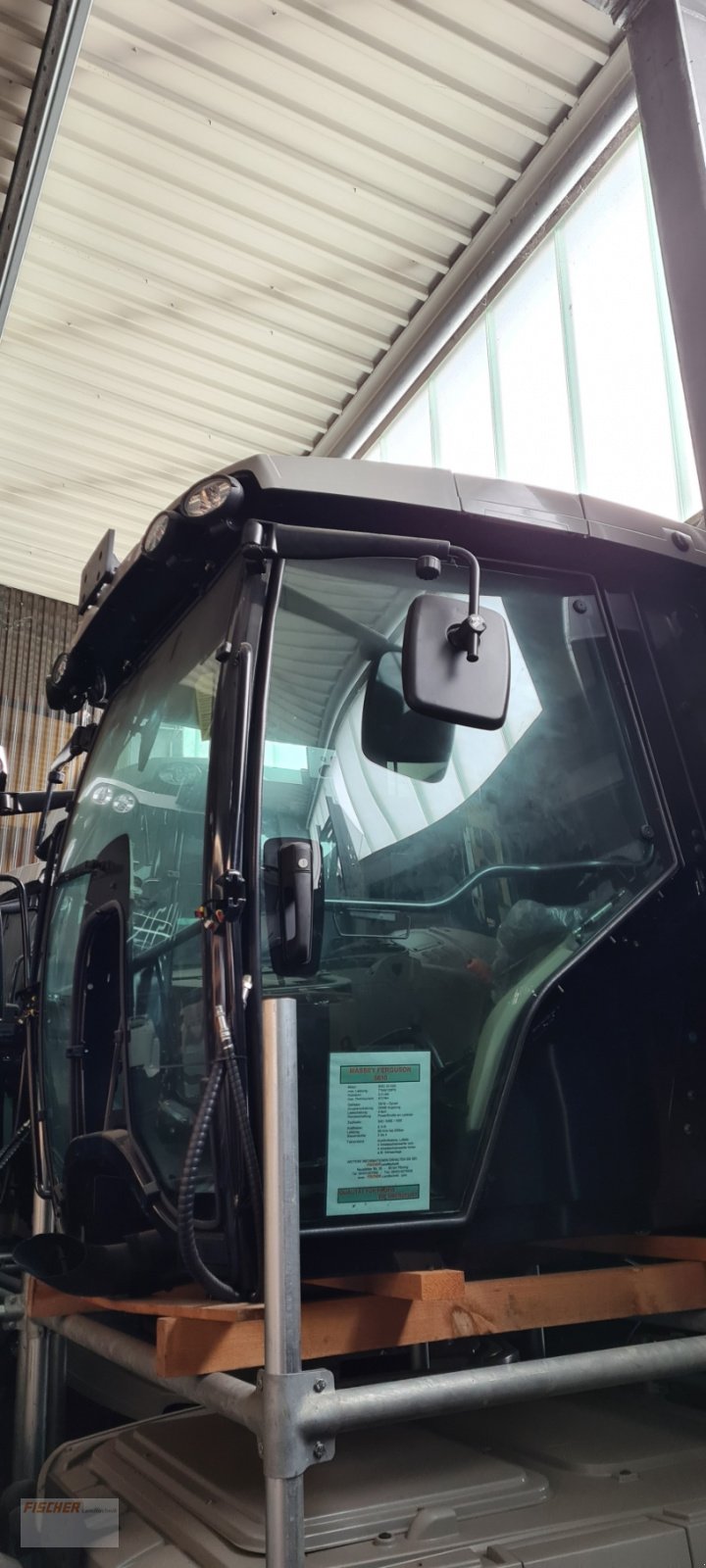 Aufbauten des Typs Massey Ferguson Kabine 5600 5700 6600 6700 7600 7700 4200 5S 4300 5400, Gebrauchtmaschine in Pfoerring (Bild 1)