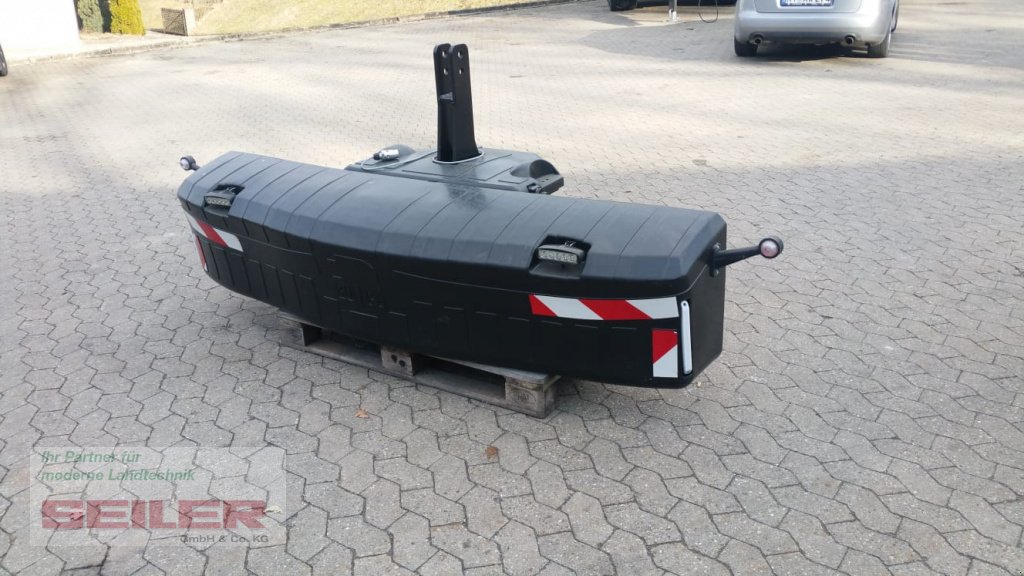 Frontgewicht des Typs Sonstige Frontgewicht 900kg BUMPY Stahlgewicht Agri-Bumper, Neumaschine in Ansbach (Bild 1)