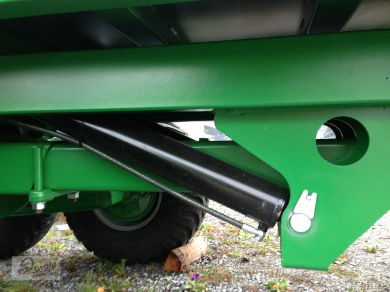 Rückewagen & Rückeanhänger des Typs Farma CT 6,3-9 4WD, Neumaschine in Regen (Bild 3)