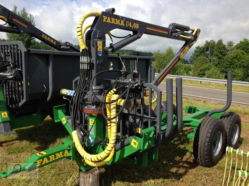 Rückewagen & Rückeanhänger des Typs Farma Farma, Neumaschine in Regen (Bild 7)