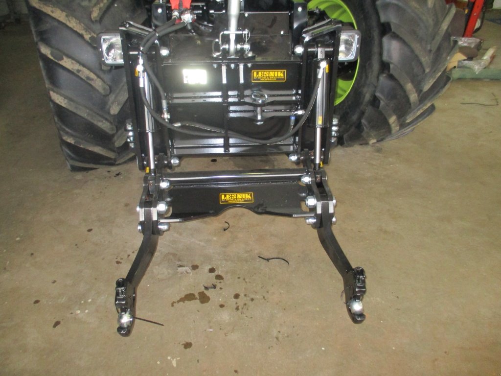 Traktor des Typs Mercedes-Benz Fronthydraulik 2 Zyl. für MB trac und Unimog, Neumaschine in Haselbach (Bild 8)