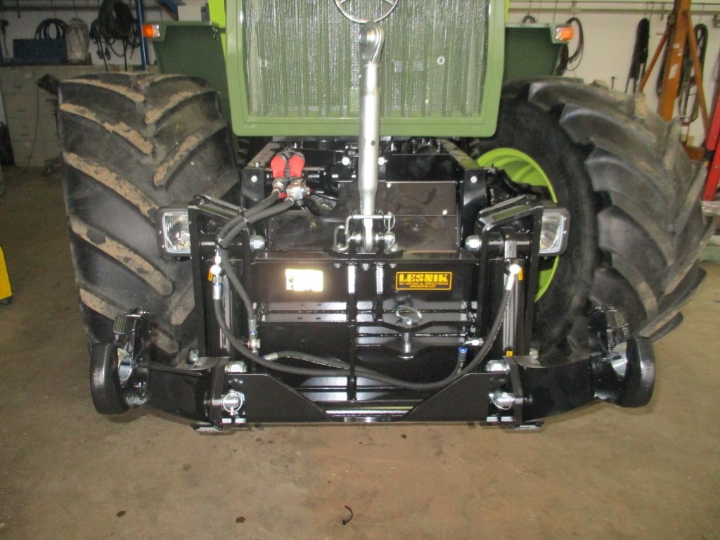 Traktor des Typs Mercedes-Benz Fronthydraulik 2 Zyl. für MB trac und Unimog, Neumaschine in Haselbach (Bild 14)