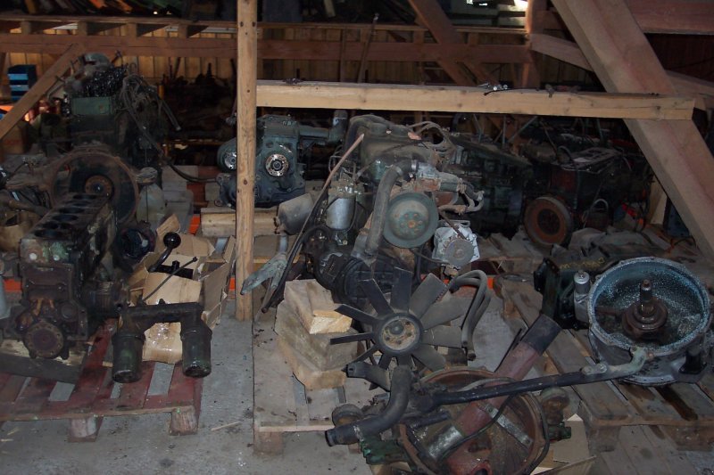 Unimog des Typs Mercedes-Benz Großes Ersatzteillager an gebrauchten Unimog und MB Track Teilen, Gebrauchtmaschine in Haselbach (Bild 10)