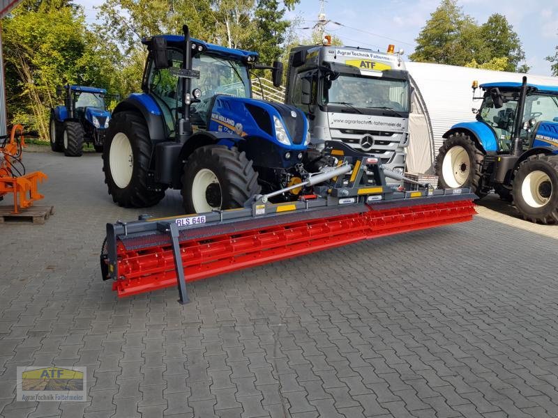 Packer & Walze des Typs Madara Messerwalze RLS 646, Neumaschine in Teublitz (Bild 2)